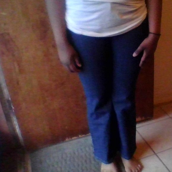 Micheal Kors Jeans - Picture 3 of 4